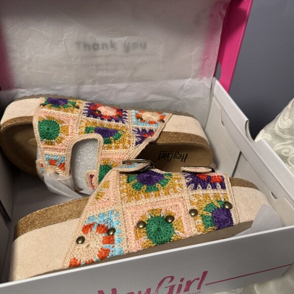 NWOT Hey Girl by Corkys "Wannabe" Platform Sandals in Multi Crochet - Picture 5 of 8